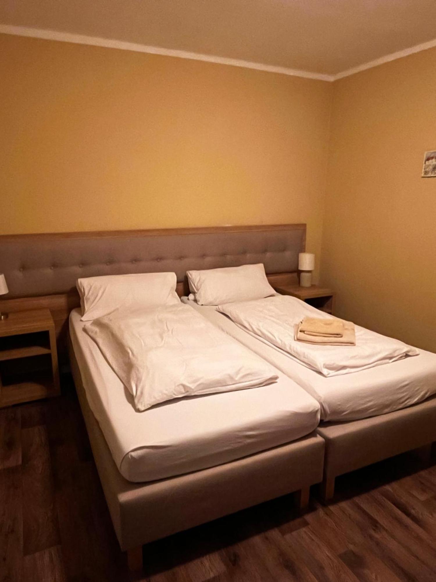 Hotel Zur Post Limburg Bad Camberg Hunfelden Extérieur photo